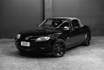 2006 Mazda Roadster - Thumbnail
