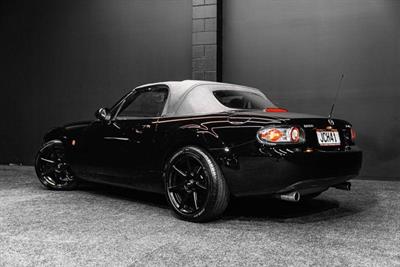 2006 Mazda Roadster - Thumbnail