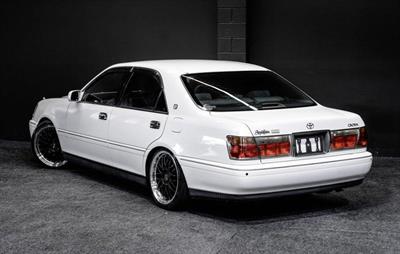 2001 Toyota Crown - Thumbnail
