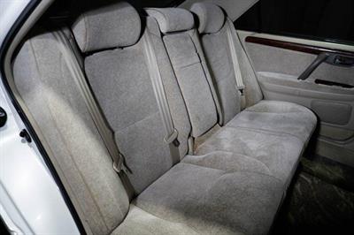 2001 Toyota Crown - Thumbnail