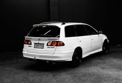 1998 Toyota Caldina - Thumbnail