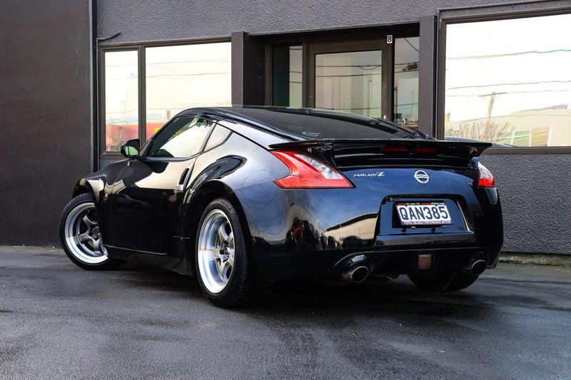 2009 Nissan Fairlady