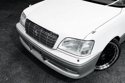 2001 Toyota Crown - Thumbnail