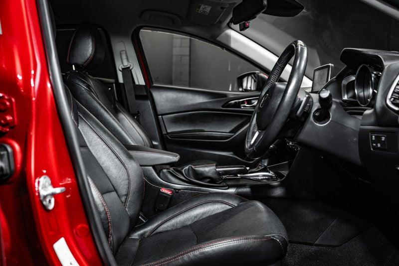 2013 Mazda Axela