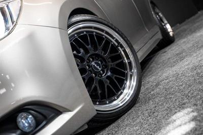 2016 Subaru Legacy - Thumbnail