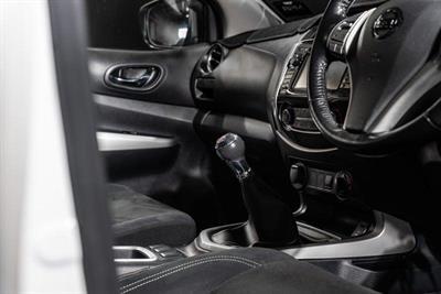 2018 Nissan Navara - Thumbnail