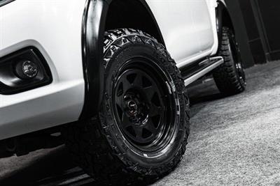 2018 Nissan Navara - Thumbnail