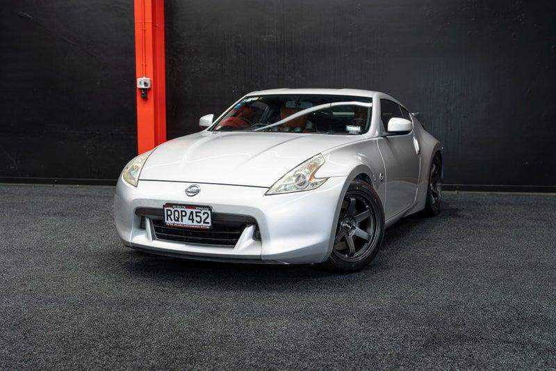 2010 Nissan Fairlady