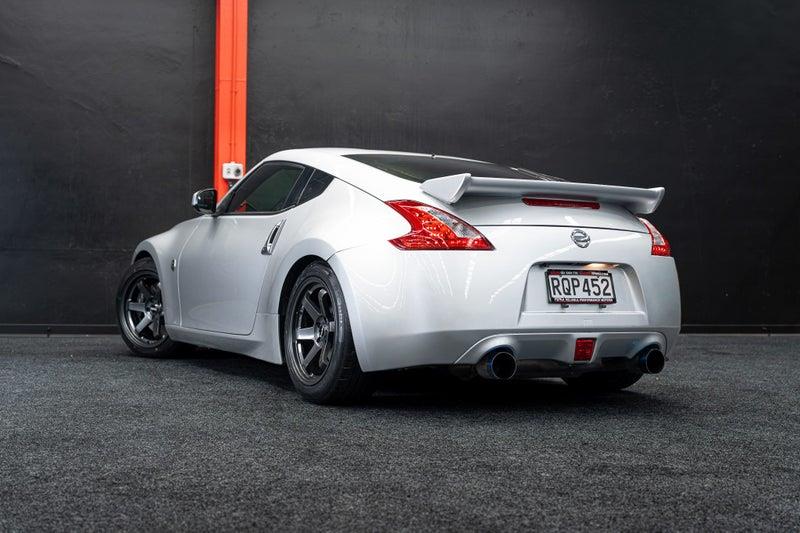 2010 Nissan Fairlady