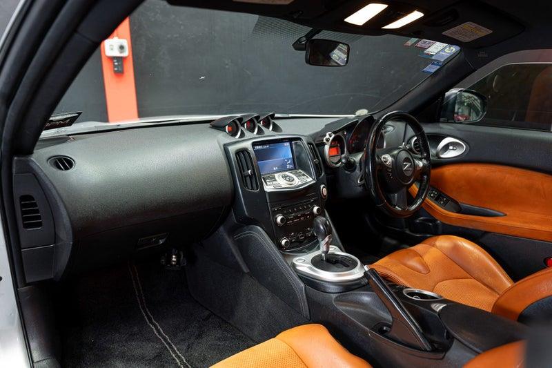 2010 Nissan Fairlady