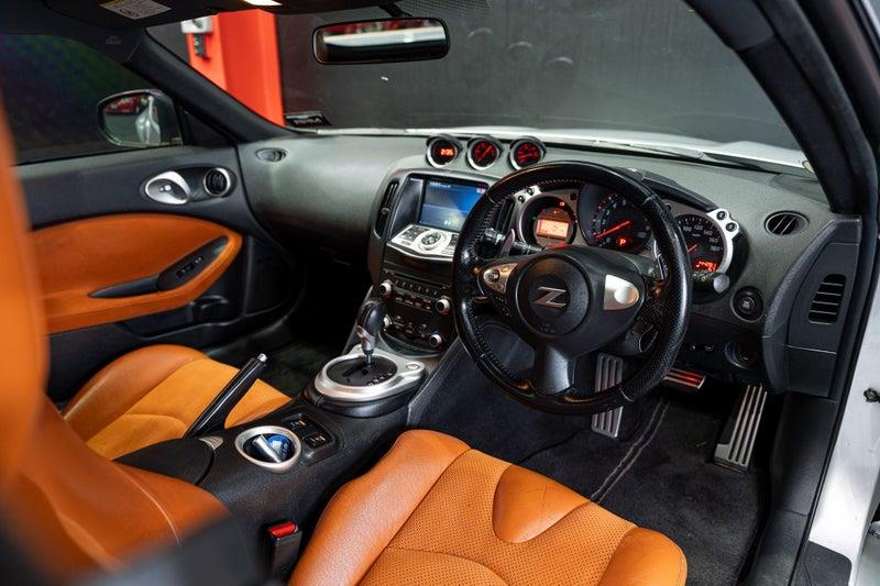 2010 Nissan Fairlady