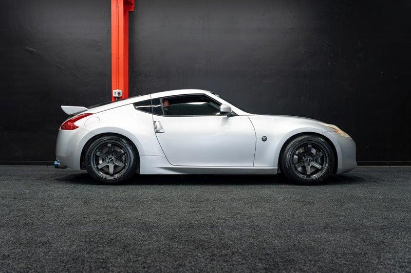 2010 Nissan Fairlady
