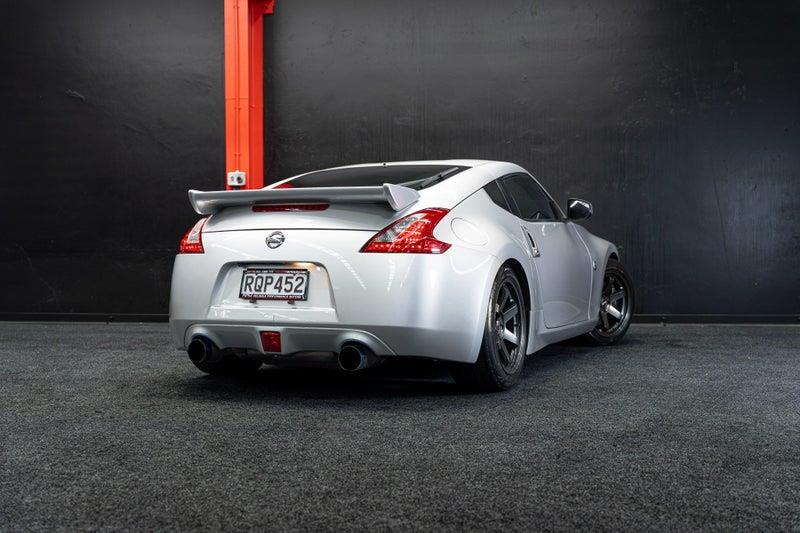 2010 Nissan Fairlady
