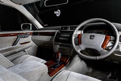 2003 Toyota Crown - Thumbnail