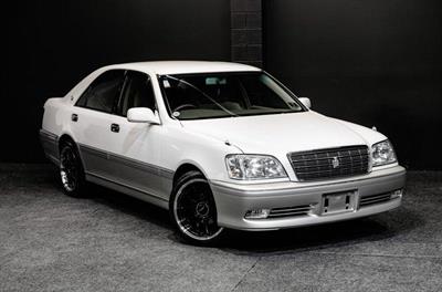 2003 Toyota Crown - Thumbnail