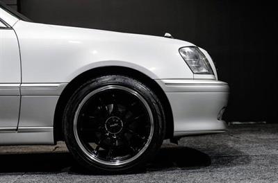 2003 Toyota Crown - Thumbnail