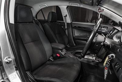 2018 Mitsubishi Lancer - Thumbnail
