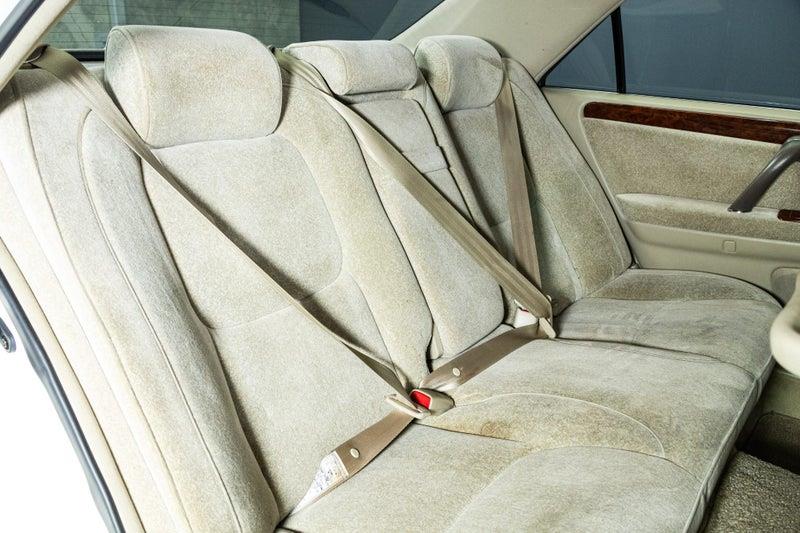 2002 Toyota Crown