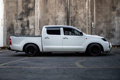 2015 Toyota Hilux - Thumbnail