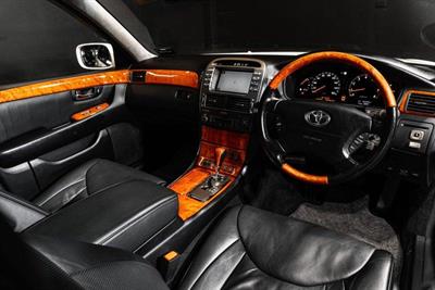 2001 Toyota Celsior - Thumbnail