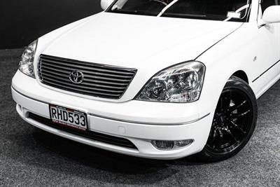 2001 Toyota Celsior - Thumbnail