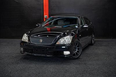 2004 Toyota Crown - Thumbnail