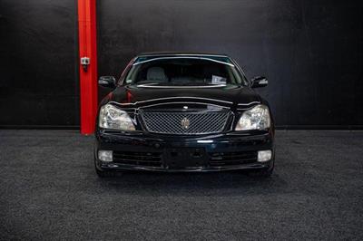 2004 Toyota Crown - Thumbnail