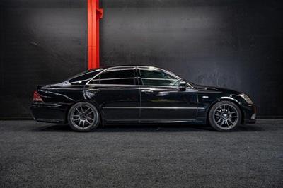 2004 Toyota Crown - Thumbnail