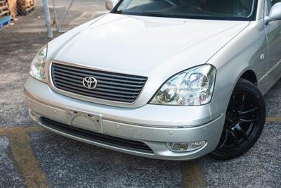 2002 Toyota Celsior - Thumbnail
