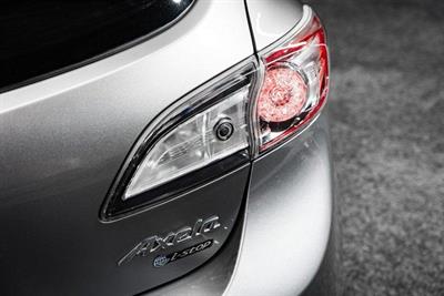 2009 Mazda Axela - Thumbnail
