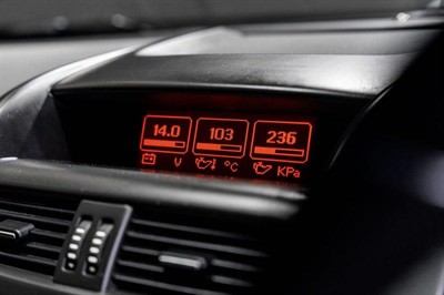 2010 Holden Commodore - Thumbnail