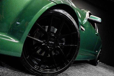 2010 Holden Commodore - Thumbnail