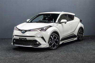 2017 Toyota C-HR - Thumbnail
