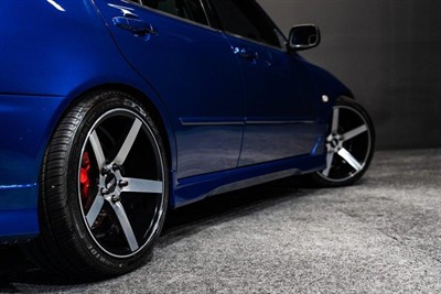 1999 Toyota Altezza - Thumbnail