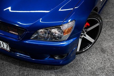 1999 Toyota Altezza - Thumbnail