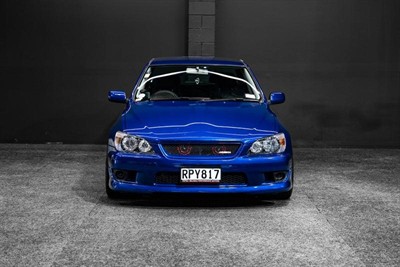 1999 Toyota Altezza - Thumbnail