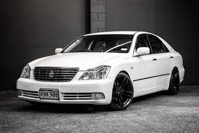 2004 Toyota Crown