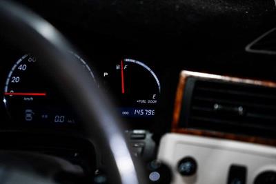 2004 Toyota Crown - Thumbnail