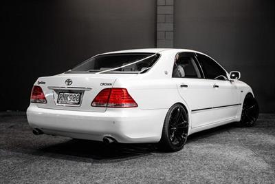 2004 Toyota Crown - Thumbnail