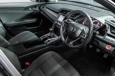 2018 Honda Civic - Thumbnail