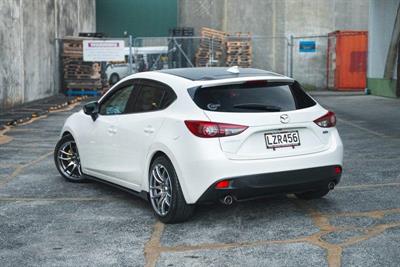 2015 Mazda Axela - Thumbnail