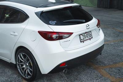 2015 Mazda Axela - Thumbnail