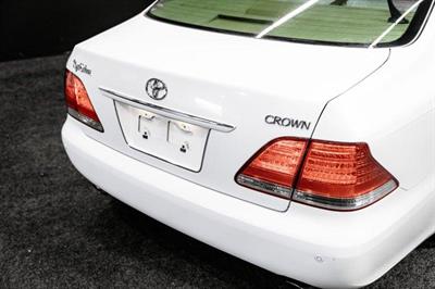 2005 Toyota Crown - Thumbnail