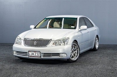 2007 Toyota Crown