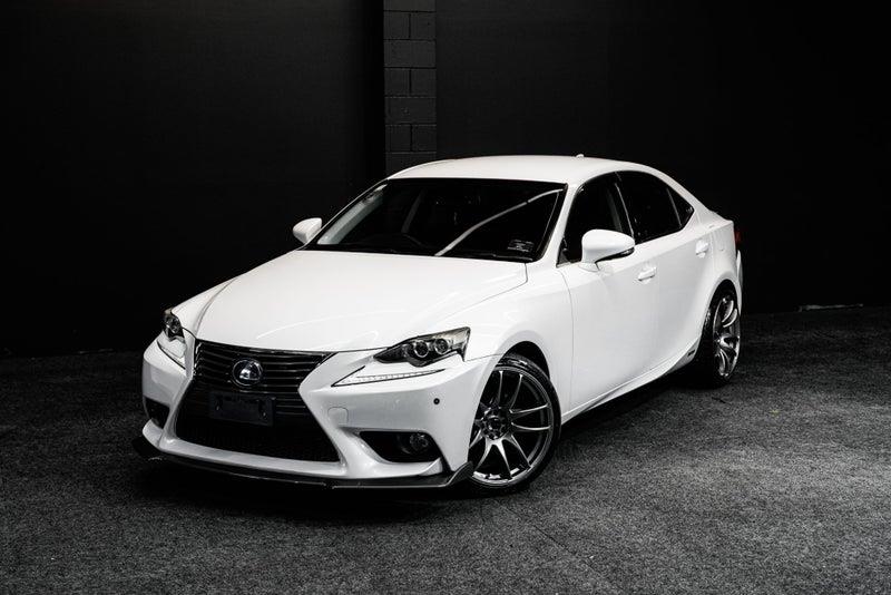 2013 Lexus IS 300h