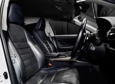 2013 Lexus IS 300h - Thumbnail