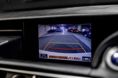 2013 Lexus IS 300h - Thumbnail