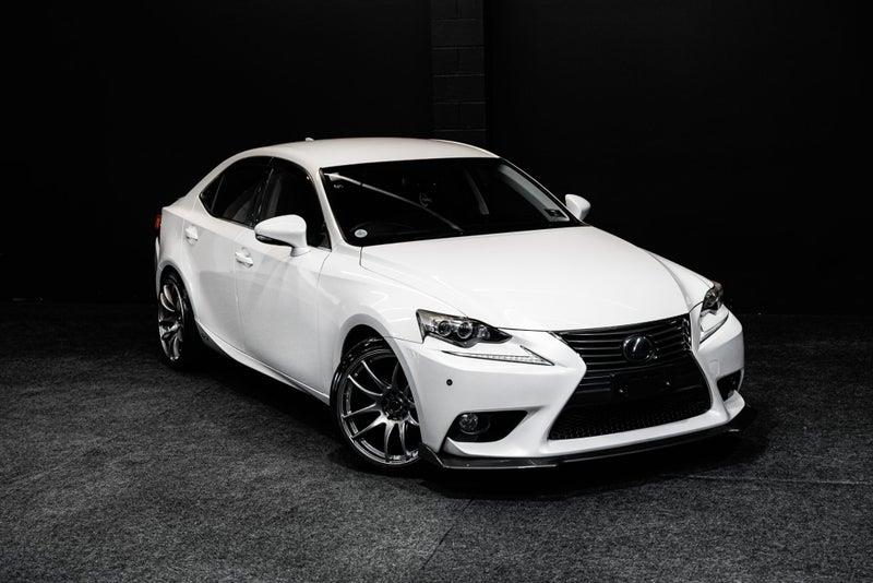 2013 Lexus IS 300h