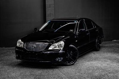 2004 Toyota Crown - Thumbnail