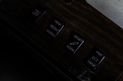 2004 Toyota Crown - Thumbnail